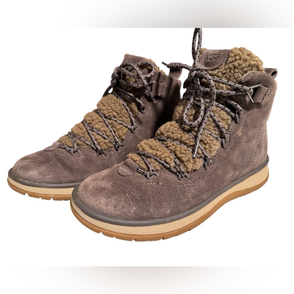 UGG Women's Lakesider Heritage Gray and Brown Winter Boots - 7
